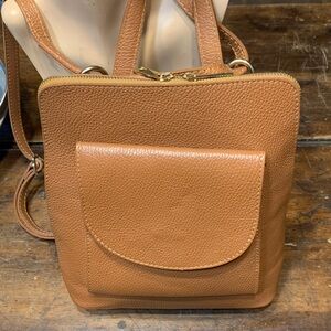 BORSE IN PELLE ITALY BRITISH TAN PEBBLED LEATHER CONVERTIBLE BACKPACK